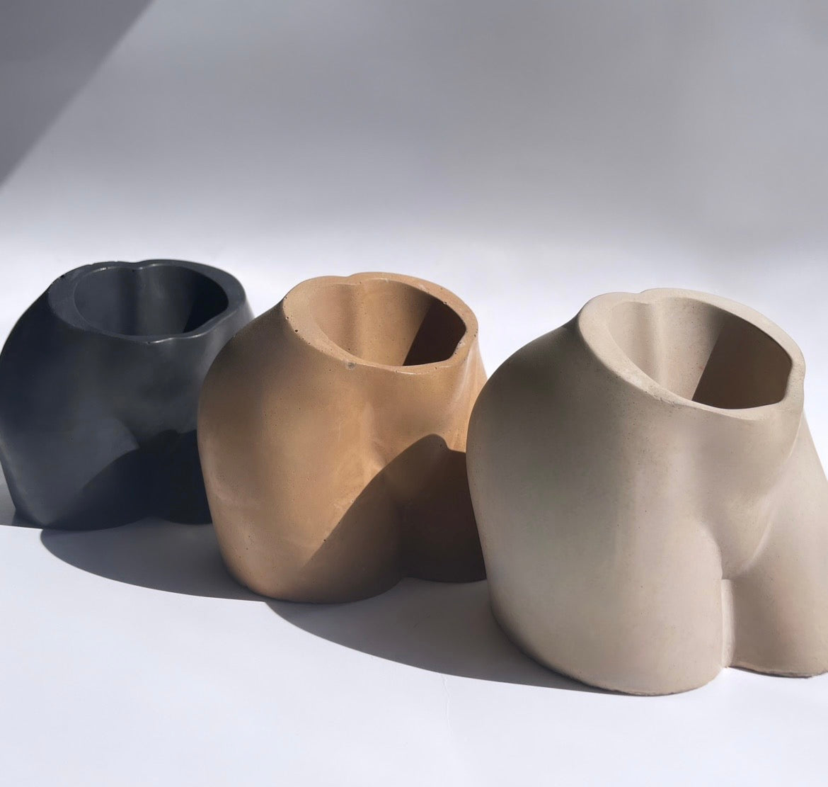 Cheeky Planter | Booty Make-up Brush Holder | Musehood Collection